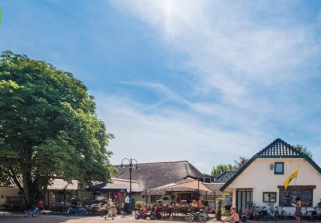 Sfeervolle Chalet Met Terras, H14 De Veldkamp, Epe, Voor 4 Personen Villa Bagian luar foto